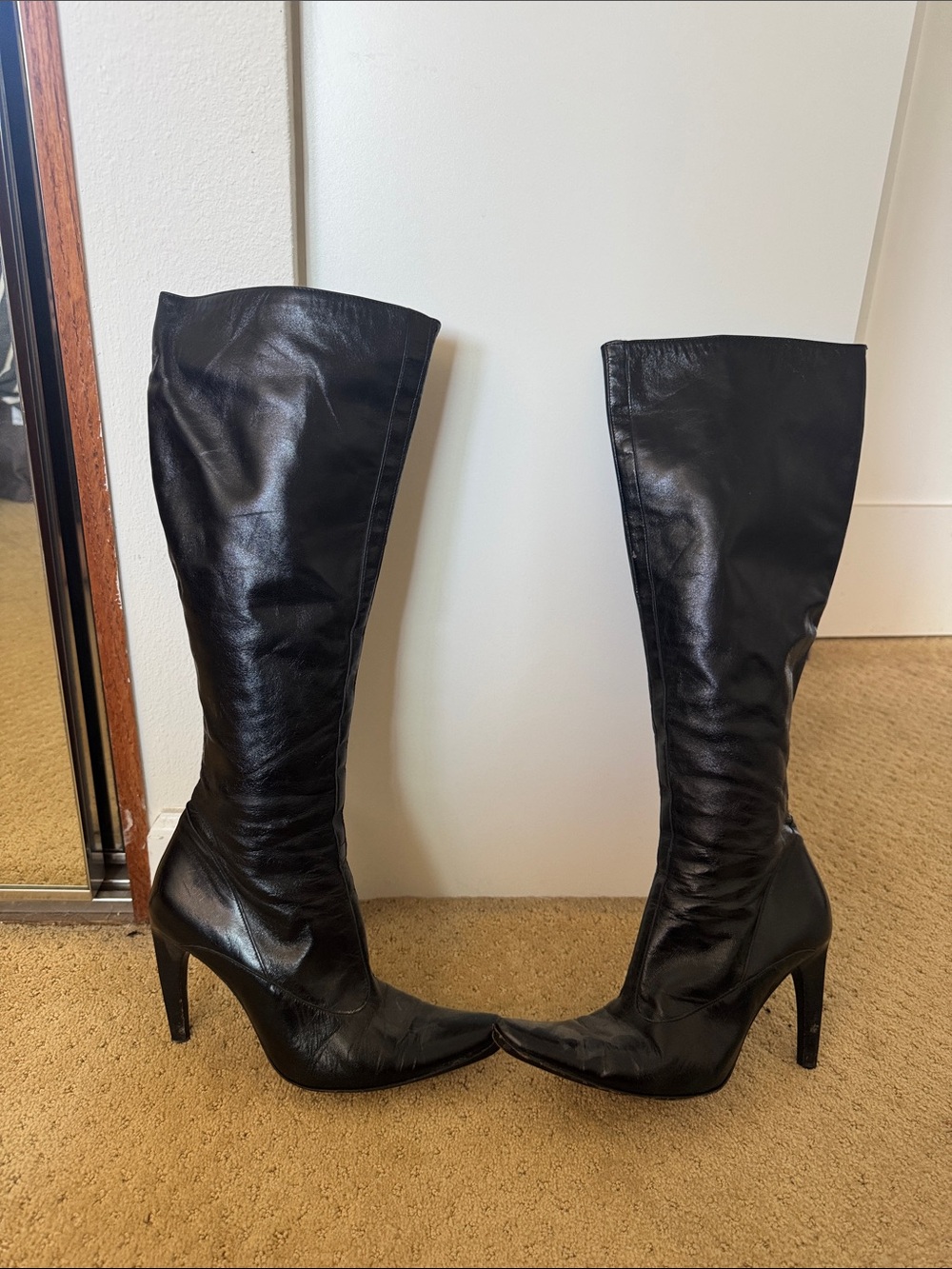 BCBGMaxAzria Black Knee-High Pointed-Toe High Heel Boots